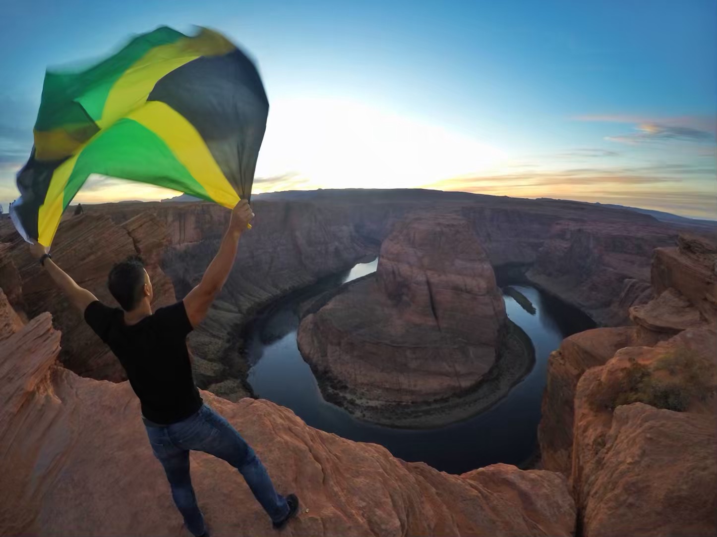 jamaican flag horseshoe bend