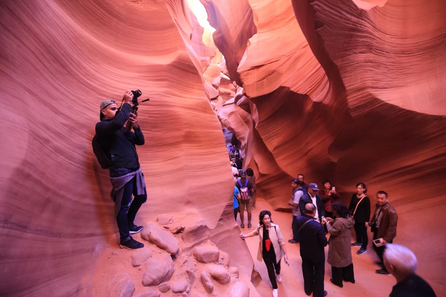 lower antelope canyon crowded