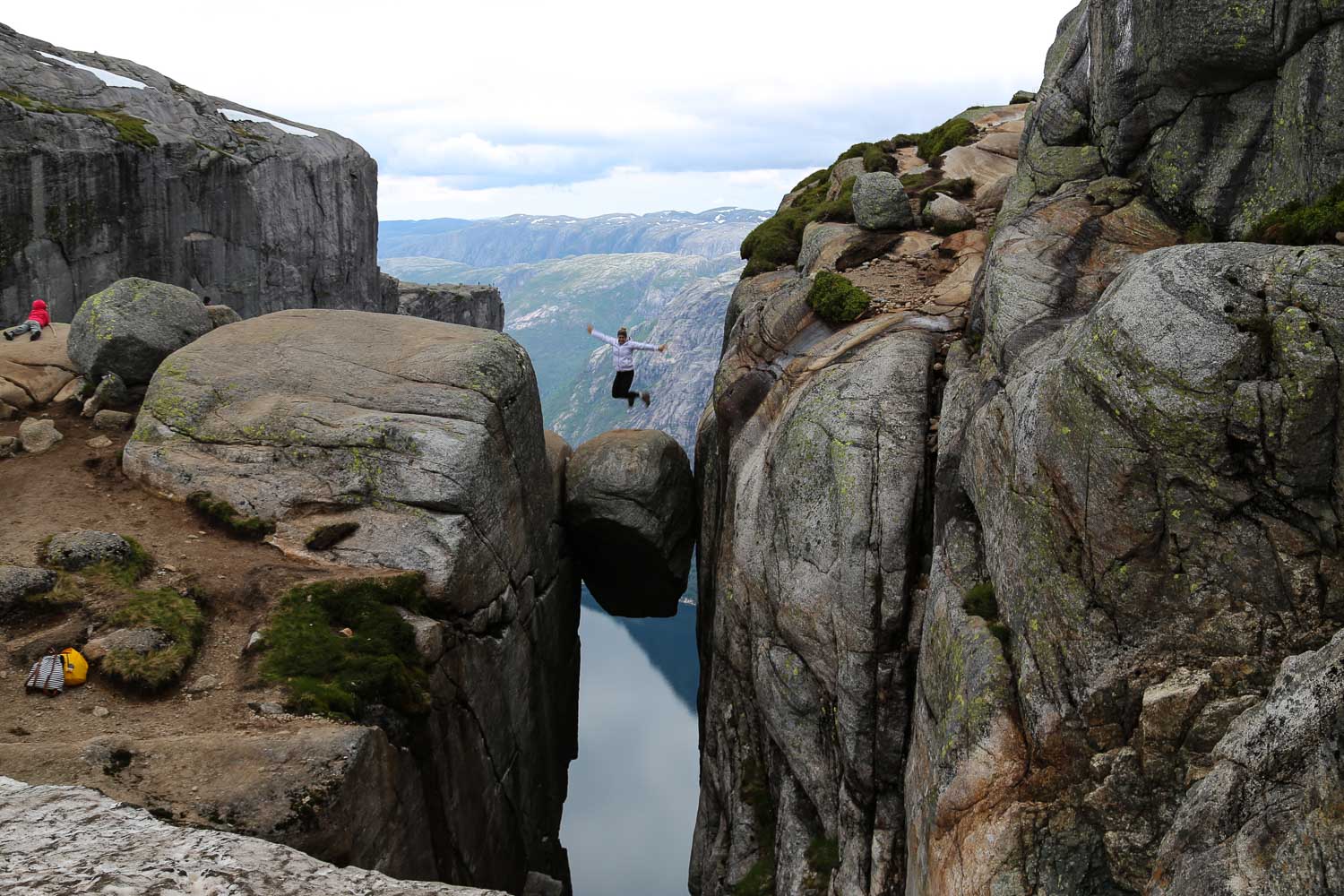 kjeragbolten norway 